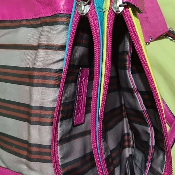 Danier Leather Crossbody - Picture 3 of 4